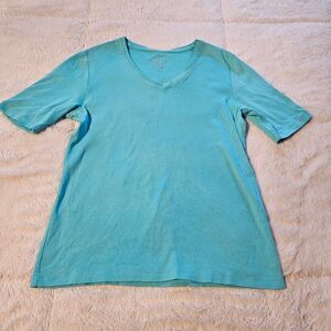 Chico's Teal V-Neck T-Shirt. Size 0/Small. Stylish!
